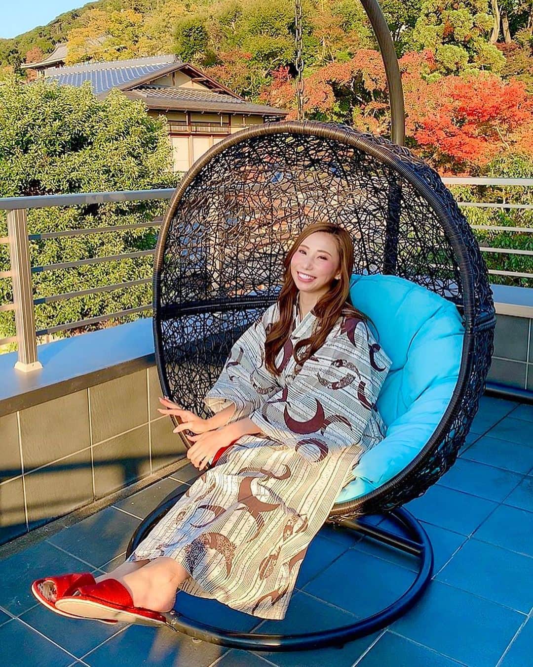 MOEさんのインスタグラム写真 - (MOEInstagram)「京都の高台寺近くにある @sangen.kyoto さんに行ってきました🍁 屋上からは五重の塔が見えて、夜は星空がとても綺麗でした💫*✩‧₊˚ go to キャンペーン中の宿泊は、なんと無料‼︎👀プラス地域共通クーポンも付いてきます✨ 気になる方はお宿に直接DMでお問い合わせしてみて下さい💌 ・ #三源 #旅館 #旅行 #京都 #紅葉 #五重の塔  #浴衣 #gotoキャンペーン #kyoto #japan」11月14日 20時54分 - m0e_1i7_