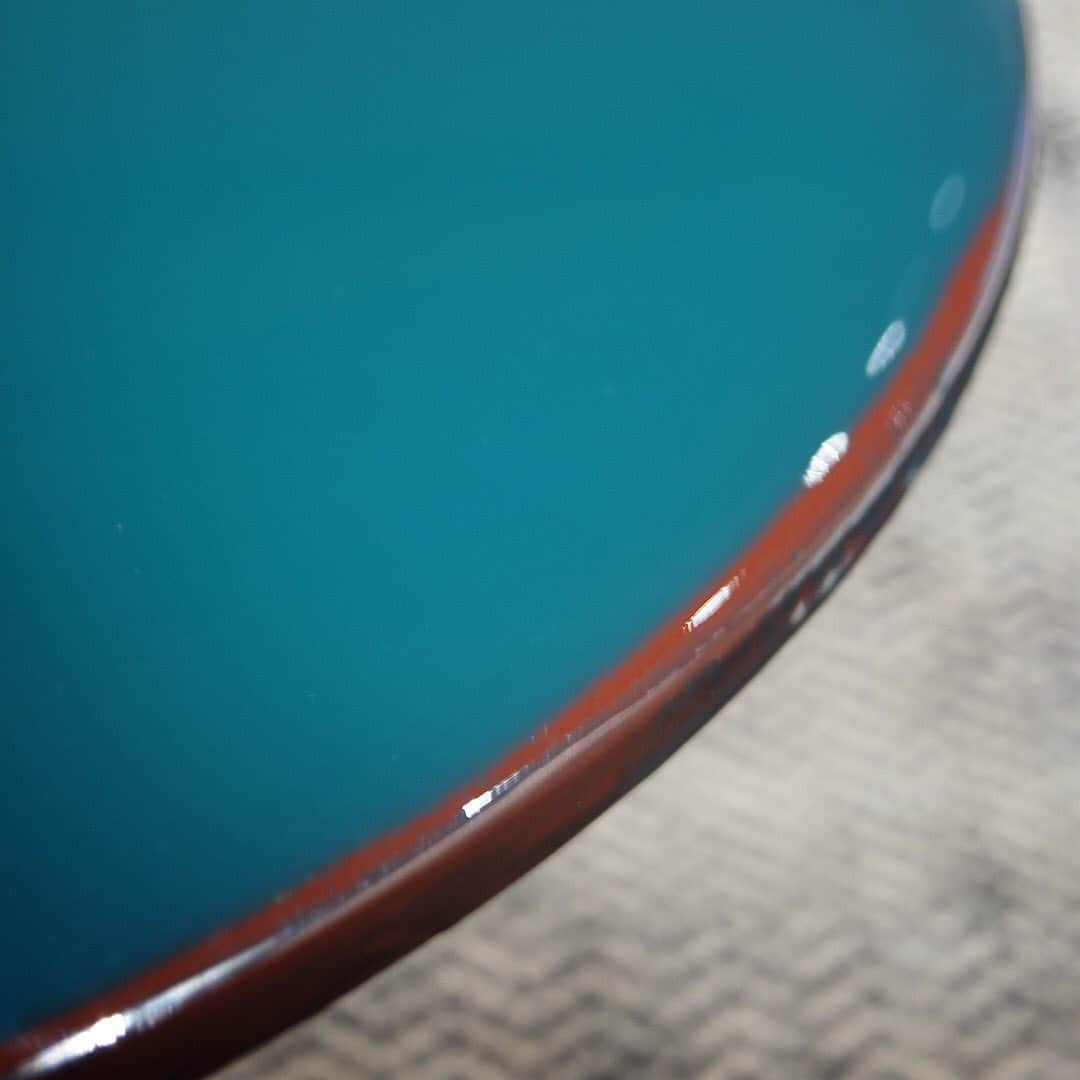 Baxter Japan / バクスター ジャパンさんのインスタグラム写真 - (Baxter Japan / バクスター ジャパンInstagram)「Small table : LIQUID Design : @dragaandaurel   Baxter Tokyo 東京都港区南青山4-18-16 フォレストヒルズ WESTWING B1F 営業時間 : 11:00~18:00 定休日：火曜・水曜 電話：03-5413-8913  http://baxter-japan.jp/ ・ ・ ・ #baxter #baxtermadeinitaly #baxtercinema #baxterjapan #baxtertokyo #tradition #traditional #madeinitaly #leather #instamood #instagood #instadaily #archilovers #design #interior #interiordesign #interiorstyling #picoftheday #バクスター #バクスタージャパン #バクスタートーキョー #イタリア家具 #インテリア #モダンインテリア #家具 #ソファ #椅子 #テーブル #ベッド」11月14日 21時13分 - baxter_japan