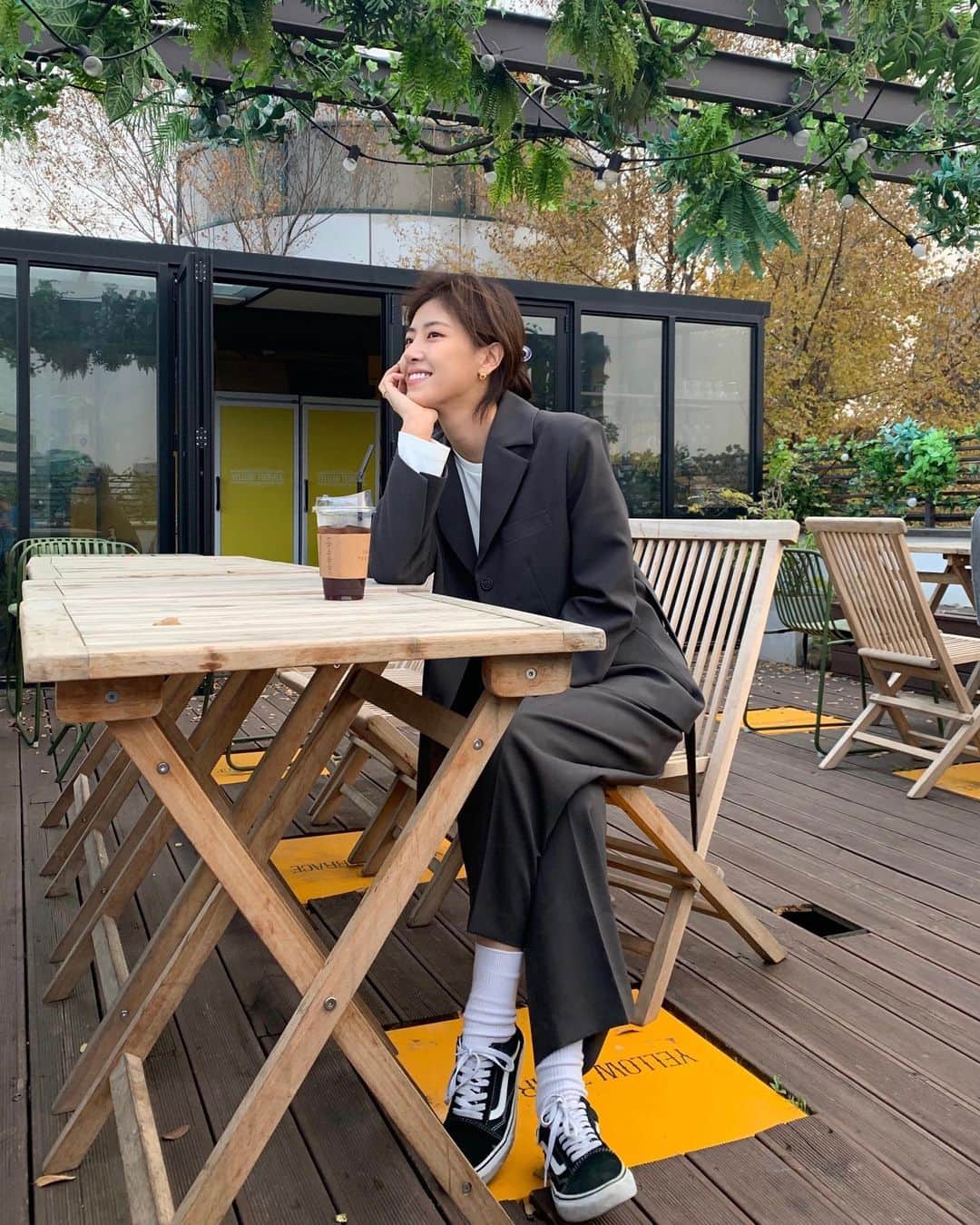 ペ・ダビンのインスタグラム：「#gift from @bensimon_korea」