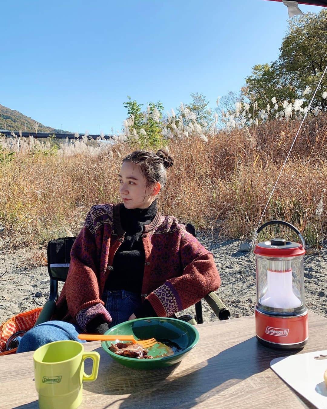 のインスタグラム：「. . 川辺で秋キャンプ⛺️🍂  作ったビーフシチュー大成功で 天気にも恵まれて最高でした  よい週末です。  #埼玉　#秋キャンプ」