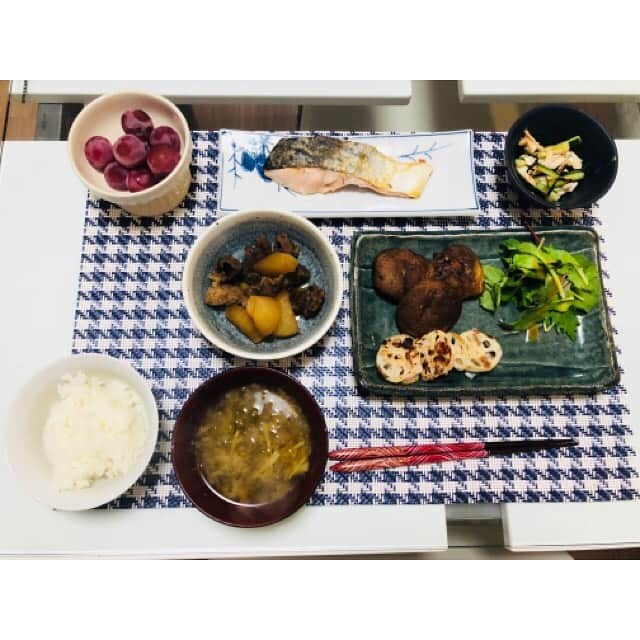 山田真以さんのインスタグラム写真 - (山田真以Instagram)「#おうちごはん　 #メモ #備忘録  離乳食作りも始まってキッチンでてんやわんやの日々😇 #クッキング#クッキングラム#家ごはん#真以食堂#真以ごはん」11月14日 22時12分 - maaai.yamada