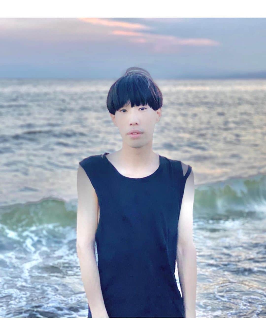 坂口涼太郎さんのインスタグラム写真 - (坂口涼太郎Instagram)「🐋🦋🌪🧊 #涼短歌」11月14日 22時12分 - ryotarosakaguchi