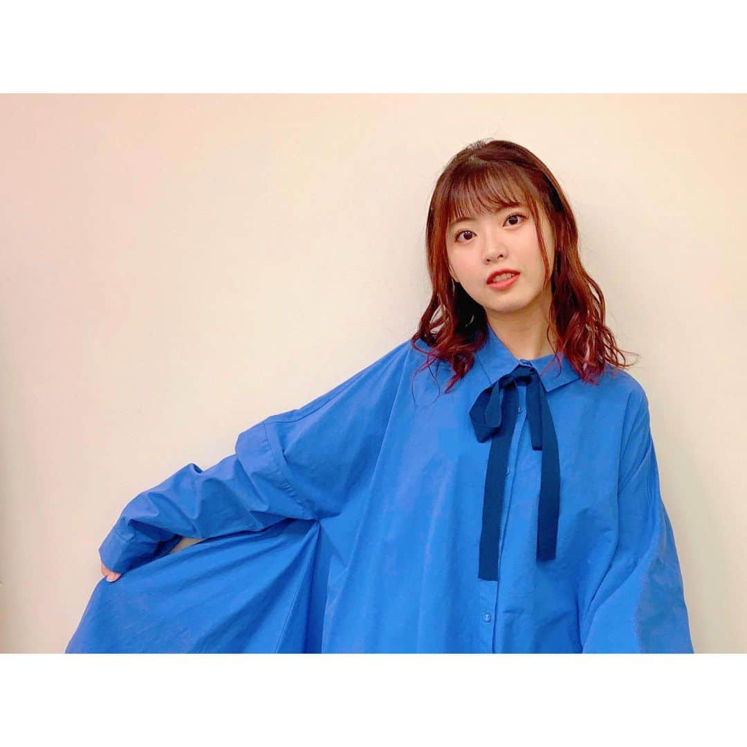 馬嘉伶さんのインスタグラム写真 - (馬嘉伶Instagram)「🍵 . #AKB48 #生写真 #AKB衣装👗 #思い出マイフレンド #予約受付中 #萌え袖 #💙」11月14日 22時17分 - macyacyarin