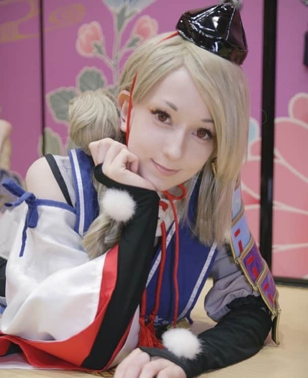 姫沢のインスタグラム：「Throwback to my Touken Ranbu photoshoot! 💗  #toukenranbu #tourabu #toukenranbucosplay #dmm #imanotsurugicosplay #imanotsurugi #himezawa #刀剣乱舞　#今剣　#コスプレ」