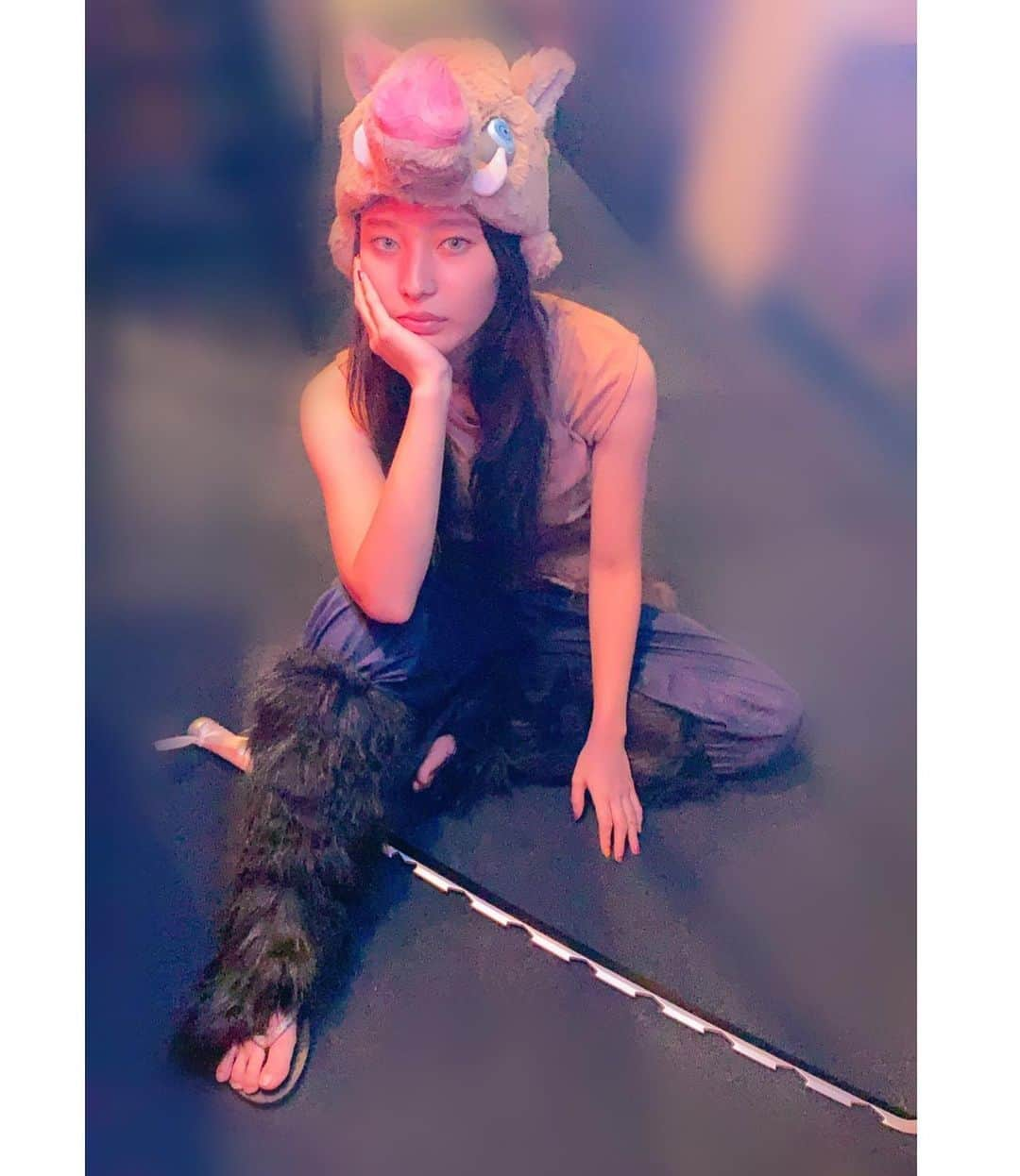 小池優奈さんのインスタグラム写真 - (小池優奈Instagram)「今年のハロウィン仮装は大好きな鬼滅の刃の伊之助🐗 映画見たら余計好きになった💗  てか載せるの遅すぎました。  #はしびらいのすけ #嘴平伊之助 #鬼滅の刃 #猪突猛進 #鬼滅の刃コスプレ #仮装 #コスプレ #鬼滅の刃仮装 #ハロウィンコスプレ #ハロウィン #遅すぎ」11月14日 22時37分 - annas_yuna