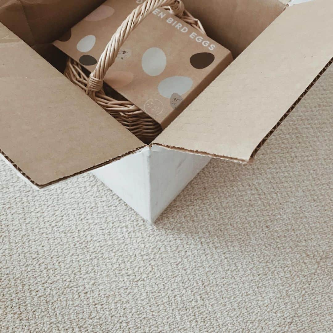 yuiのインスタグラム：「📦 from 🇺🇸 🤎 クリスマス準備じわじわと...🎄」