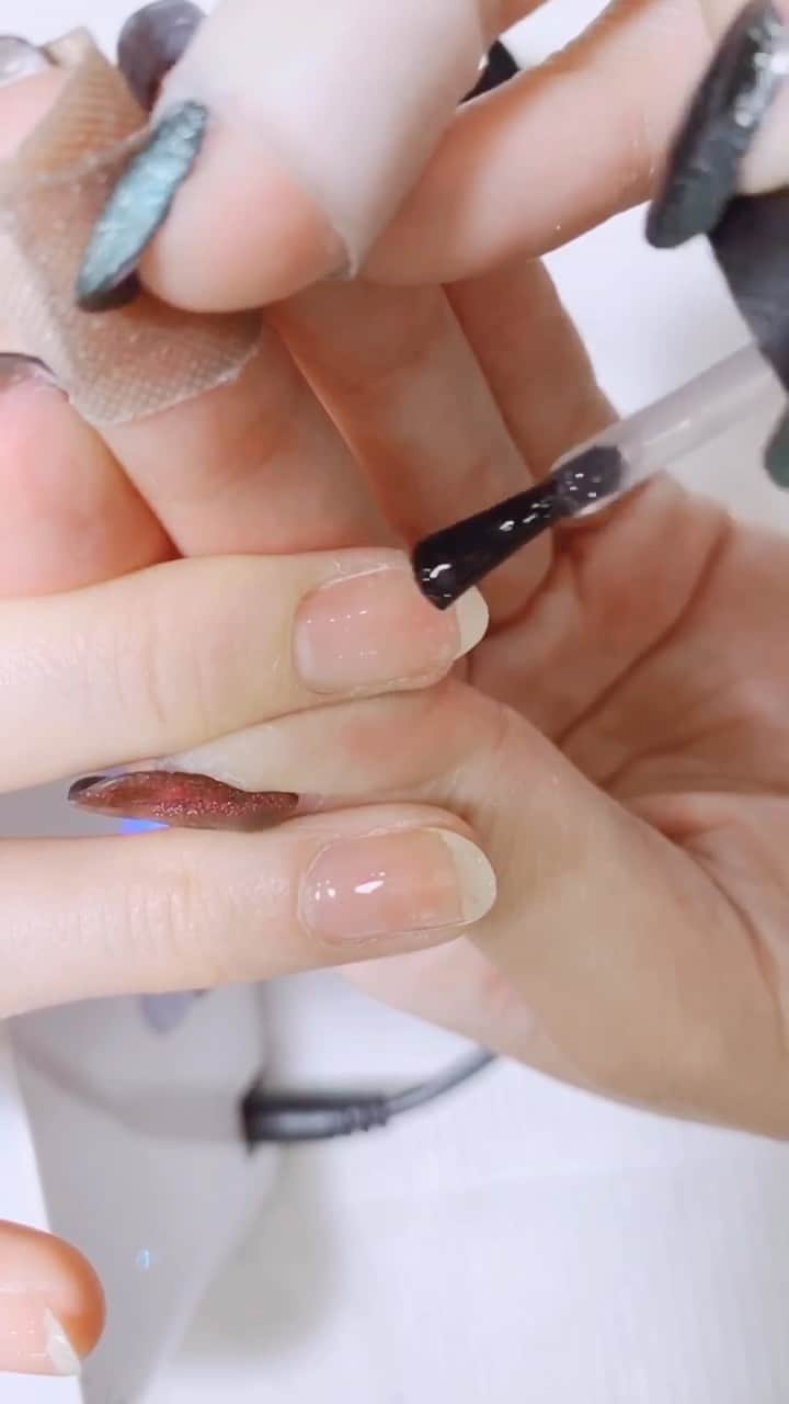 なかやまちえこのインスタグラム：「Instagram  Live  LOG③⠀ ⠀ プレパレーションの続きとベースジェルまで！⠀ preparation and, apply a base gel.⠀ ⠀  PREGEL・Betty gel・きまぐれキャット・PREANFA・PREXY商品は、⠀ ⠀ ネイリストの方は↓ ⠀ プリモール @nail_premall ⠀ http://gelnailshop.com/ ⠀ キャンディポケット @candypocket_official ⠀ http://www.beautysupport.jp/sm/script_main/shoptop.php ⠀ ⠀ セルフの方は↓ ⠀ ジョイアート @joyartofficial ⠀ http://joyart.biz/ ⠀ にて購入頂けます☺️⠀ ⠀ #nail #nails #nailart #ネイル #美甲 #ネイルアート  #japanesenailart #manucure #japanesenails #manicurist #gelnails #أظافر #네일아트 #미용 #vẽmóng #ngườiđẹp  #เพ้นท์เล็บ #искусствоногтя #artedeuñas #เพ้นท์เล็บเจล #ジェルネイルデザイン #ネイルデザイン #senikuku #nagelkunst #ジェルオフ #プレパレーション @pregelofficial @kimagure_cat_whim @prexyofficial」
