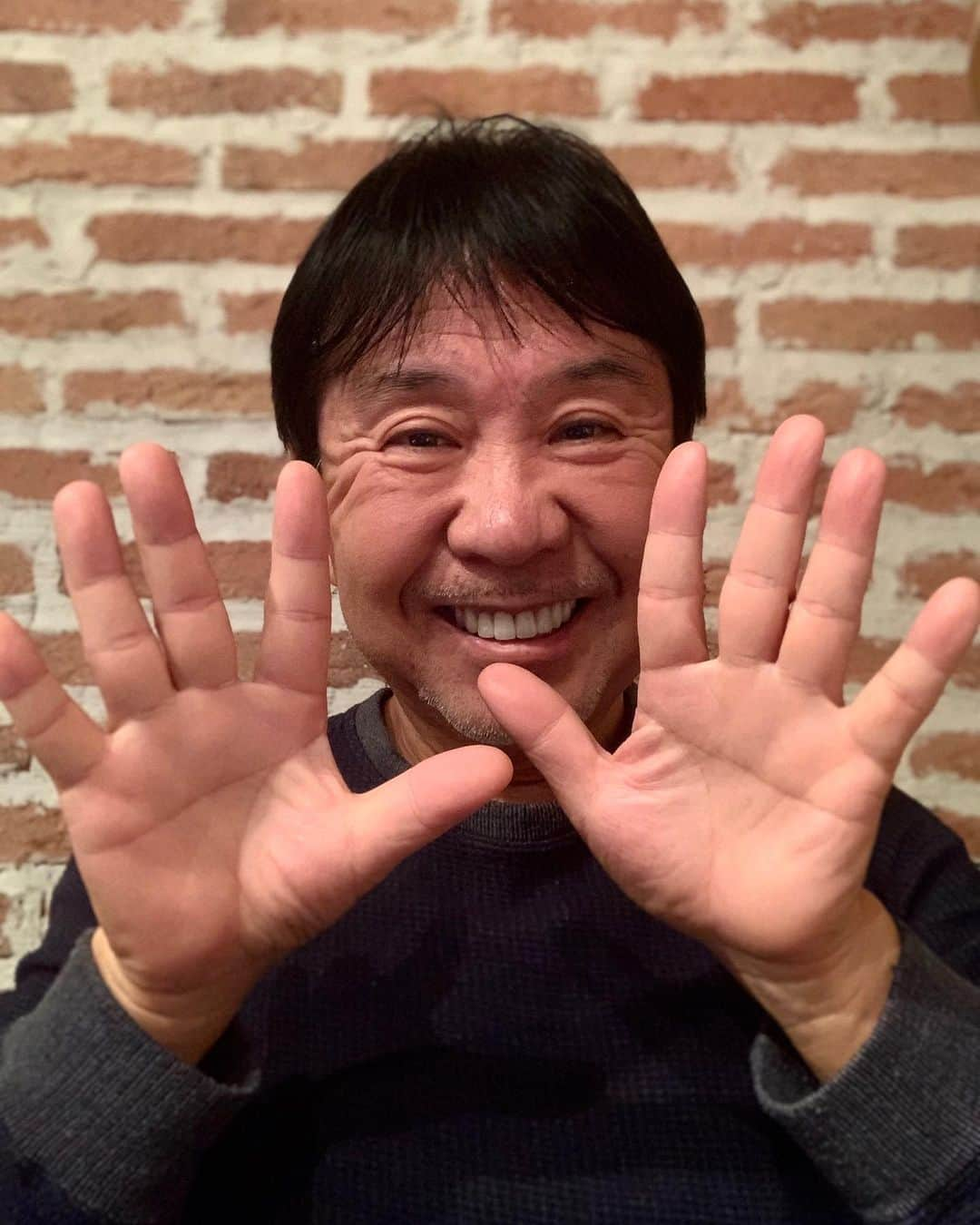 設楽洋さんのインスタグラム写真 - (設楽洋Instagram)「両手とも「ますかけ」です…✋😊  強運ハッピー晴れ男✨✨✨  #手相 #両手ますかけ #超強運 #ハッピー #晴れ男 #天下取り #設楽洋」11月14日 23時04分 - taracyan3