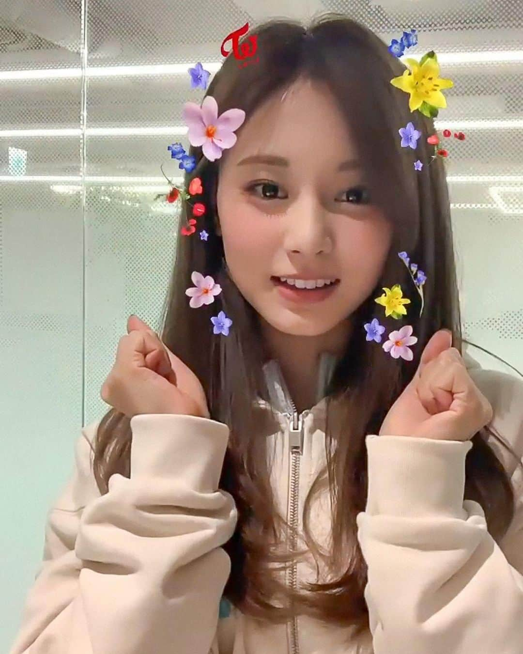 ツウィさんのインスタグラム写真 - (ツウィInstagram)「She’s so cute!!」11月15日 9時24分 - chou_tzuyu