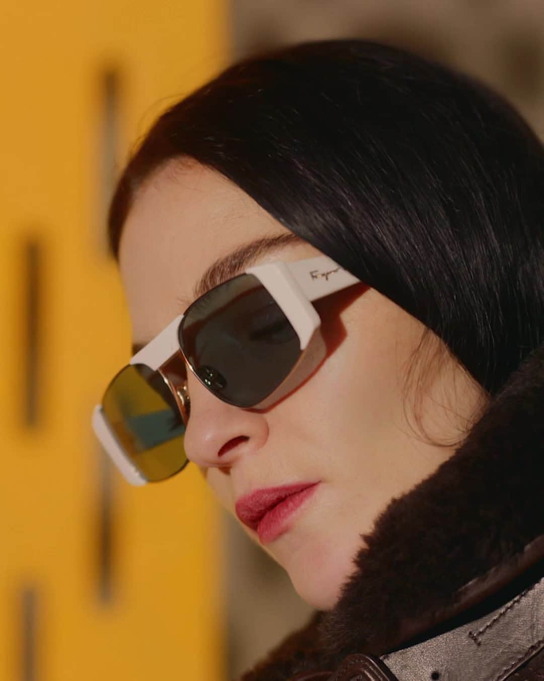 サルヴァトーレ・フェラガモのインスタグラム：「Now You See Me, Now You Don’t. Explore luminous materials, unexpected combinations and refined embellishments with the season’s most coveted eyewear as seen on supermodel Mariacarla Boscono. #FerragamoAW #FerragamoEyewear」