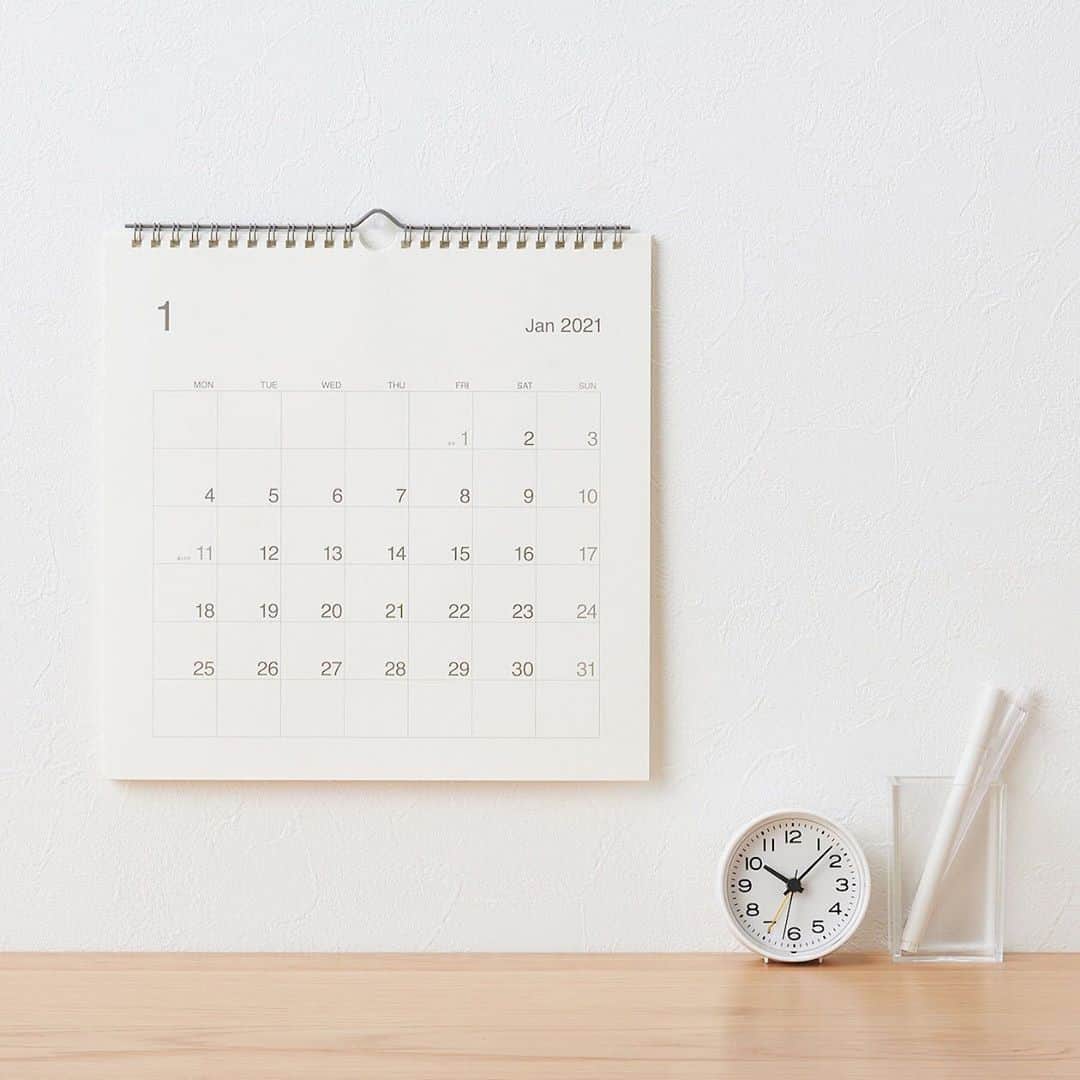 MUJI USAさんのインスタグラム写真 - (MUJI USAInstagram)「Staying on track for 2021.   Shop Planners & Calendars for the new year ahead in stores and online.  #muji #mujiusa #2021 #stationery」11月15日 2時05分 - mujiusa