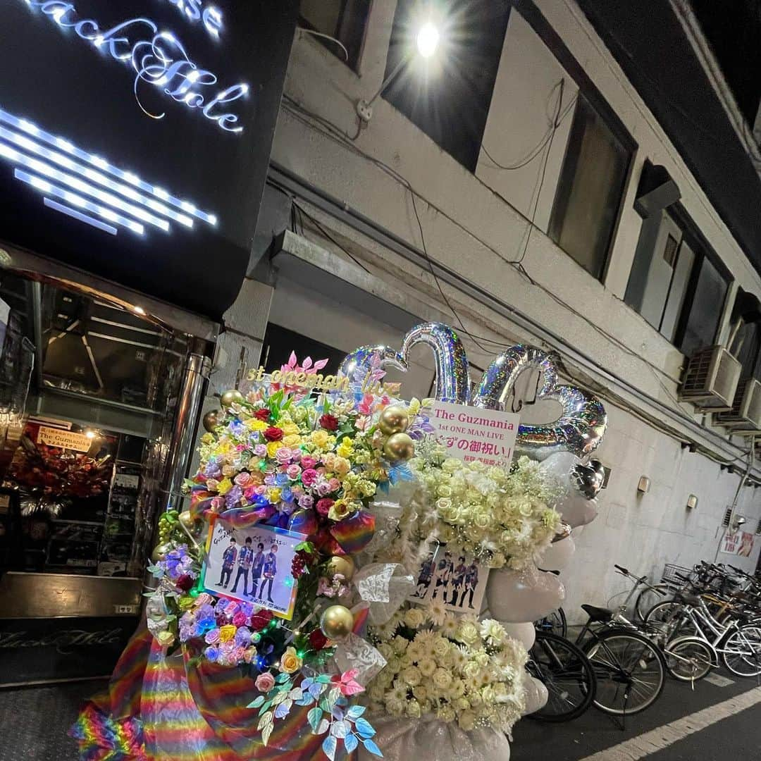 ちょび さんのインスタグラム写真 - (ちょび Instagram)「お花ありがてぇなぁ🥺💐」11月15日 2時23分 - chobi_bass