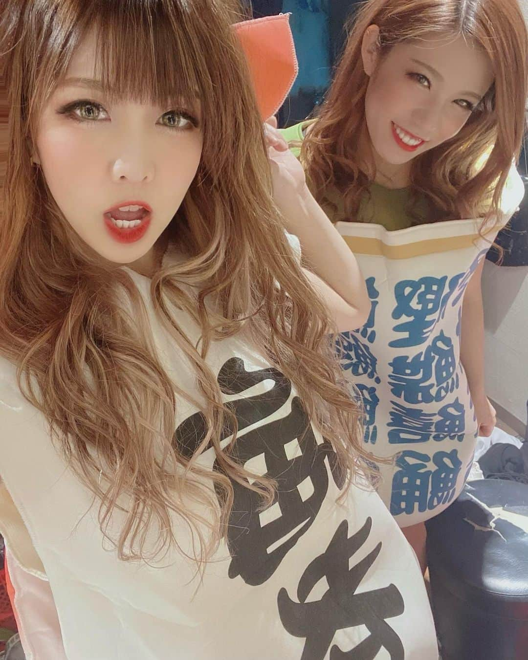 りかさんのインスタグラム写真 - (りかInstagram)「♡♡♡♡♡♡♡♡♡♡♡♡♡♡♡ . . 寿司久しぶりや🍣 寿司食いね踊ると寿司食べたくなるけど 今は焼肉がたべたい🥰 . . ♡♡♡♡♡♡♡♡♡♡♡♡♡  #バーレスクヤバイ #バーレスクyavay #パリオン #セクシー #エロカワ #ビキニ #ショーガール #ダンサー #ギャル #水着女子 #モデル　#ショートボブ　#diet　#instagood #burlesque #dancer #showgirl #selfie #love  #show #club #japan #girls #followme #tbt #smile  #like」11月15日 2時55分 - ricachan_0907