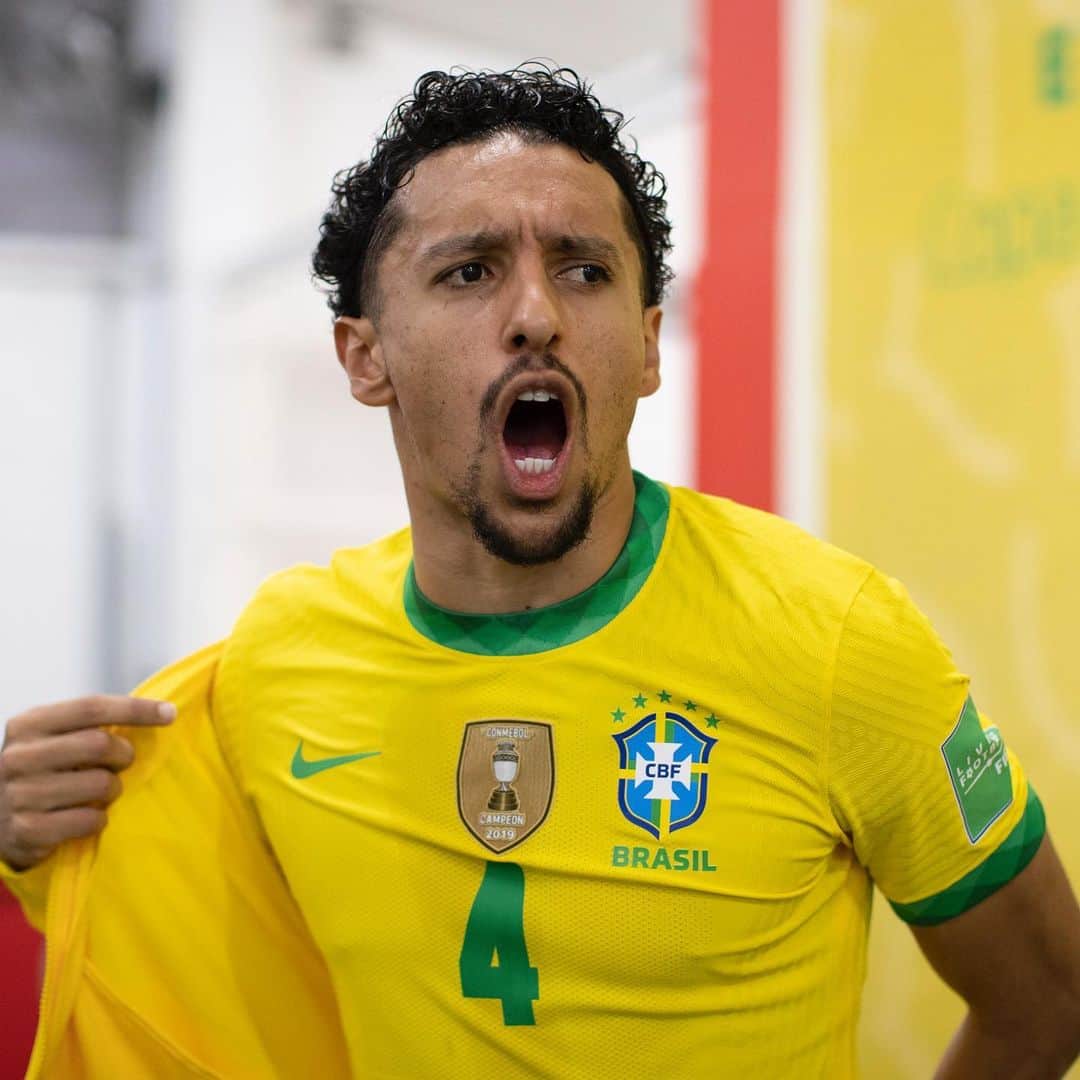 マルコス・アオアス・コレアのインスタグラム：「Mais uma vitória importante, seguimos firme rapaziada! 🙌🏾 #VamoBrasil 🇧🇷」