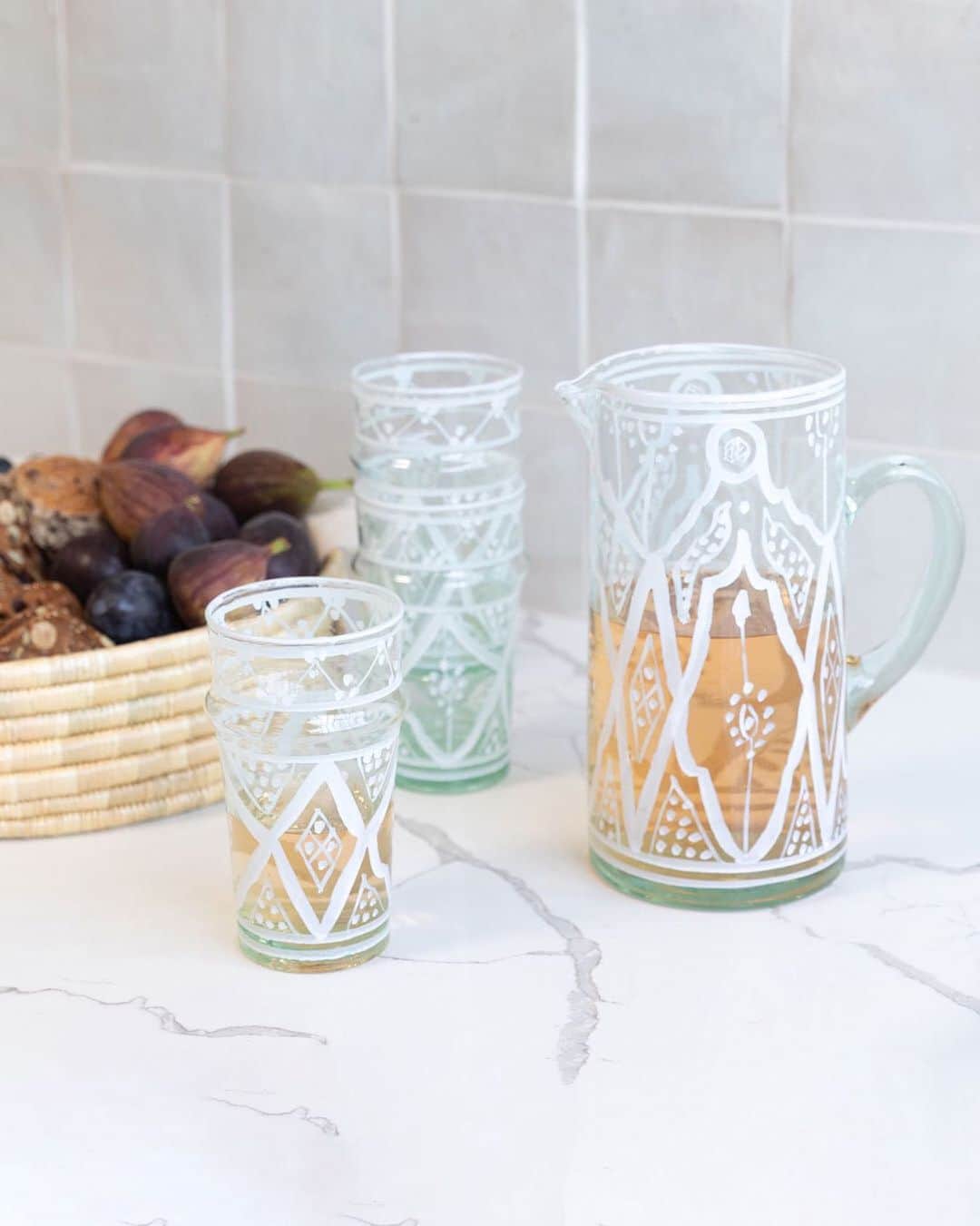 The Little Marketさんのインスタグラム写真 - (The Little MarketInstagram)「Back in stock just in time for the holidays: our Petite Moroccan Glass and Pitcher. Snag a set for yourself and one to give as a gift. Shop now at the link in bio.」11月15日 3時15分 - thelittlemarket