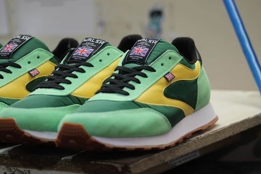 ウォルシュのインスタグラム：「Make everyone green with envy in our Horwich Range 😍  . . . #normanwalshuk #normanwalsh #britishmanufacturing #madeinbritain #ukmfg #shoes #footwear #sneakers」