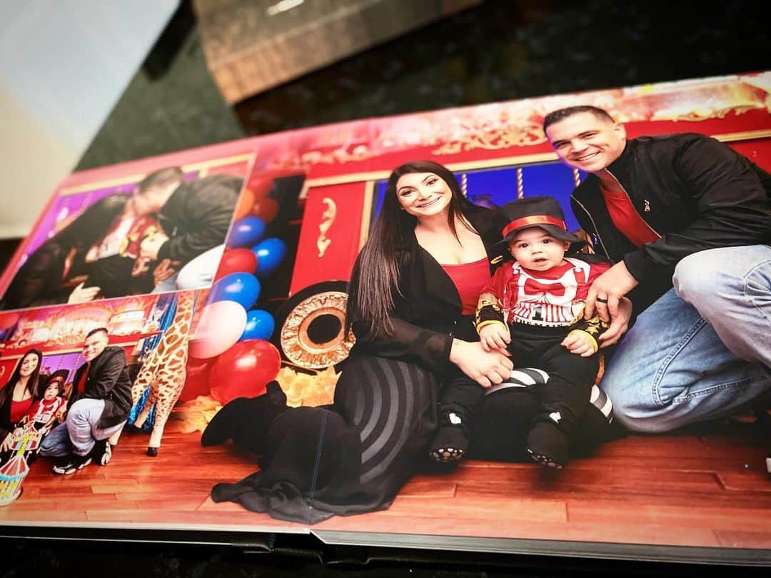 ディーナ・ニコール・コルテーゼさんのインスタグラム写真 - (ディーナ・ニコール・コルテーゼInstagram)「Today @magicmomentsnj surprised us with these amazing gifts @magicmomentsnj did photography for CJs Baptism and first birthday..not only did they not miss one detail while photographing the event but they went above and beyond surprising us with this beautiful canvas to hang in our home .. and these two gorgeous leather glass covered photo albums to cherish forever .. you truly brought tears to my eyes today when you delivered these .. thank you so much ❤️ if anyone is looking for an amazing company to work with for your event .. check them out ..they go above and beyond 🥰 brb while I go sob over these beautiful memories」11月15日 3時49分 - deenanicole