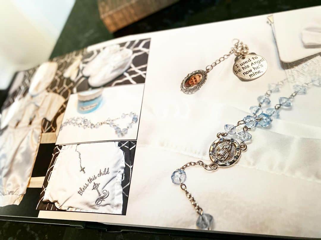 ディーナ・ニコール・コルテーゼさんのインスタグラム写真 - (ディーナ・ニコール・コルテーゼInstagram)「Today @magicmomentsnj surprised us with these amazing gifts @magicmomentsnj did photography for CJs Baptism and first birthday..not only did they not miss one detail while photographing the event but they went above and beyond surprising us with this beautiful canvas to hang in our home .. and these two gorgeous leather glass covered photo albums to cherish forever .. you truly brought tears to my eyes today when you delivered these .. thank you so much ❤️ if anyone is looking for an amazing company to work with for your event .. check them out ..they go above and beyond 🥰 brb while I go sob over these beautiful memories」11月15日 3時49分 - deenanicole