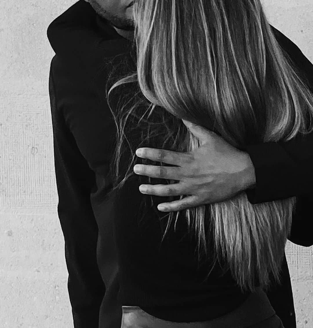 Mathilde Goehlerのインスタグラム：「Love you so much 🖤 @remeejackman」
