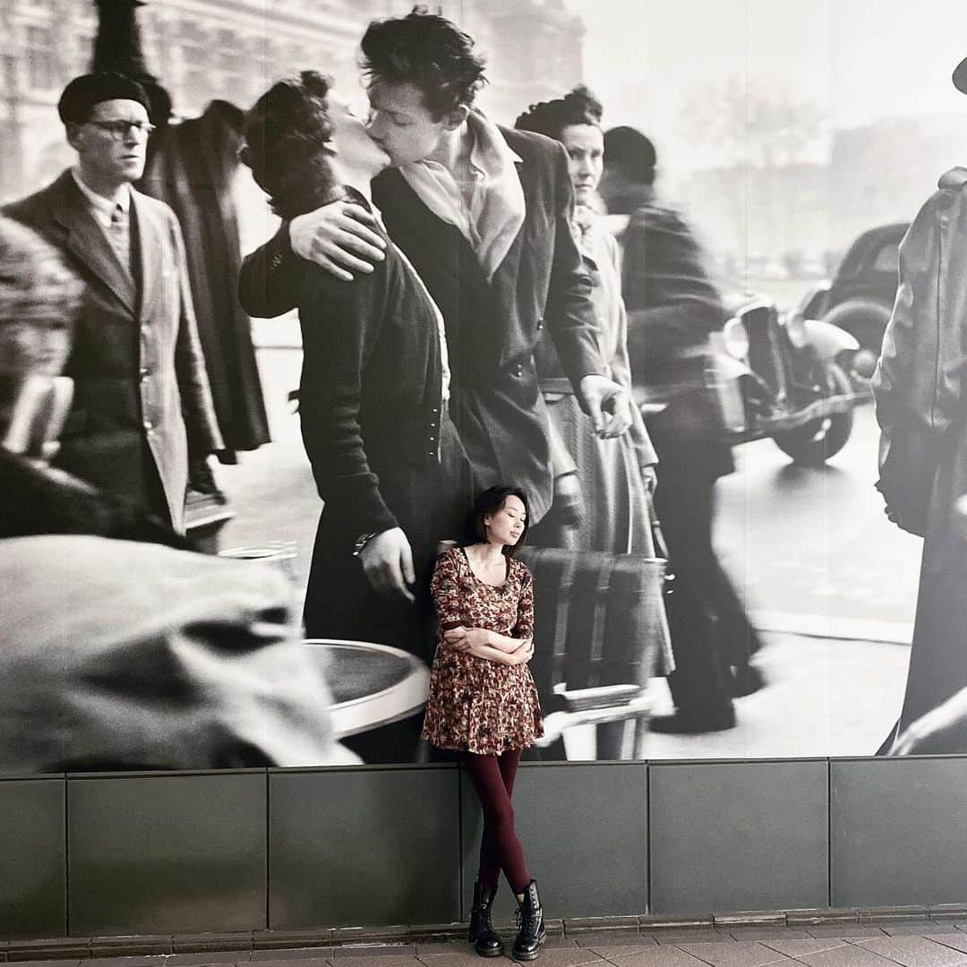 片山瞳のインスタグラム：「Doisneau photo この写真って演出なんだってね 超好き❣️」