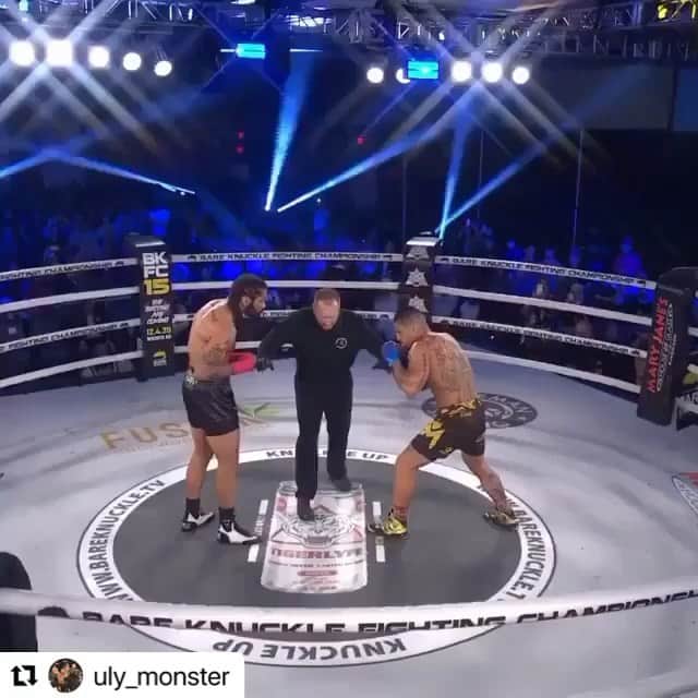 ピットブルのインスタグラム：「To my brother @uly_monster you’re the true example of taking a negative and making it a positive. I'm very proud of you, keep making history! Te quiero, Dale! ........ THE FASTEST KNOCKOUT IN BARE KNUCKLE FIGHTING HISTORY. THREE SECONDS. 😱 (via @bareknucklefc) with @sportscenter #BMFO #TeamMONSTER67 #BKFC14 #FightingSavedMYLife #WorldRecordKO #3Seconds #Miami」