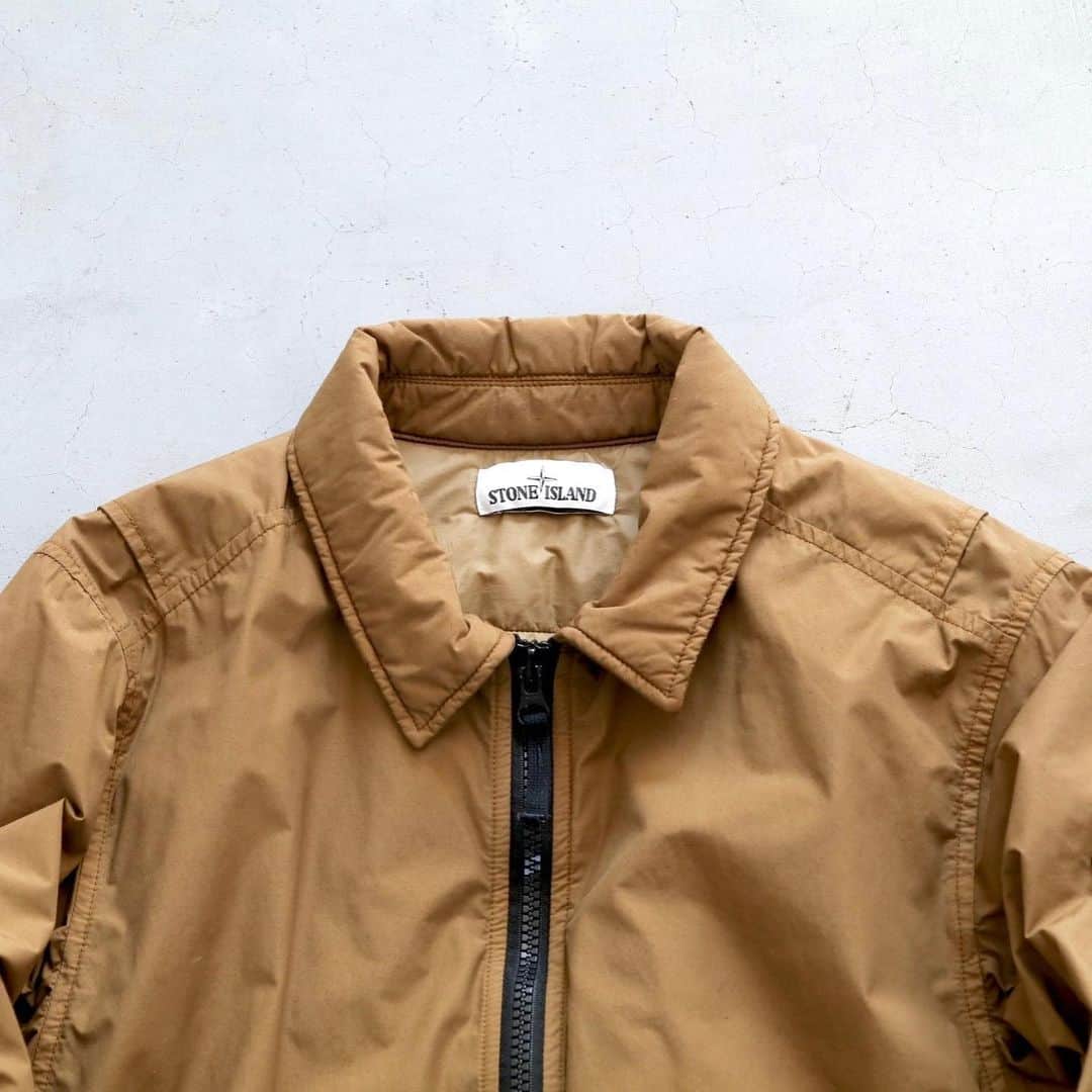wonder_mountain_irieさんのインスタグラム写真 - (wonder_mountain_irieInstagram)「［#20AW］ STONE ISLAND / ストーンアイランド  "NASLAN LIGHT WATRO WITH PRIMALOFT-TC" ¥118,800- _ 〈online store / @digital_mountain〉 https://www.digital-mountain.net/shopdetail/000000012649/ _ 【オンラインストア#DigitalMountain へのご注文】 *24時間受付 *15時までのご注文で即日発送 * 1万円以上ご購入で送料無料 tel：084-973-8204 _ We can send your order overseas. Accepted payment method is by PayPal or credit card only. (AMEX is not accepted)  Ordering procedure details can be found here. >>http://www.digital-mountain.net/html/page56.html  _ #STONEISLAND #ストーンアイランド  _ 本店：#WonderMountain  blog>> http://wm.digital-mountain.info _ 〒720-0044  広島県福山市笠岡町4-18  JR 「#福山駅」より徒歩10分 #ワンダーマウンテン #japan #hiroshima #福山 #福山市 #尾道 #倉敷 #鞆の浦 近く _ 系列店：@hacbywondermountain _」11月15日 7時41分 - wonder_mountain_