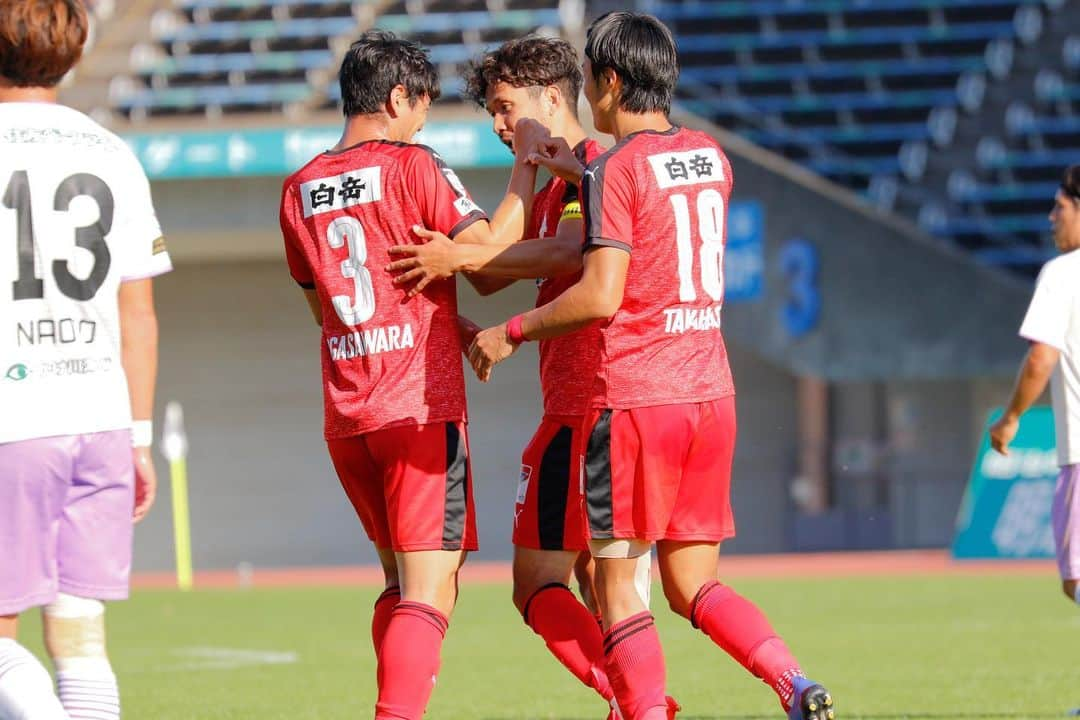 ROASSO KUMAMOTOさんのインスタグラム写真 - (ROASSO KUMAMOTOInstagram)「⚽️ ／ 11.14.SAT.第27節 VS 藤枝MYFC 2対3 敗戦 ＼ -----﻿ NEXT GAME﻿ 🗓 11月18日.SAT ⏰ 19:00 KICK OFF﻿ 🆚 FC今治 🏟 えがお健康スタジアム 📺 DAZN  👑 オーダースーツSADAサンクスマッチ -----﻿ #ロアッソ熊本 ﻿ #2020シーズン ﻿ #繋続 #TSUNAGI﻿ #つなぎ  #2020の主役は誰だ  #髙橋利樹 #黒木晃平 #中原輝 #相澤祥太 #谷口海斗 #roasso﻿ #熊本﻿ #Jリーグ﻿ #jleague﻿ #サッカー﻿ #ゴール ﻿ #えがお健康スタジアム﻿ #感謝﻿ #いまできること﻿ #がんばろう日本﻿ #みんなで乗り越えよう ﻿ #jリーグにできること」11月15日 20時05分 - roassokumamoto_official