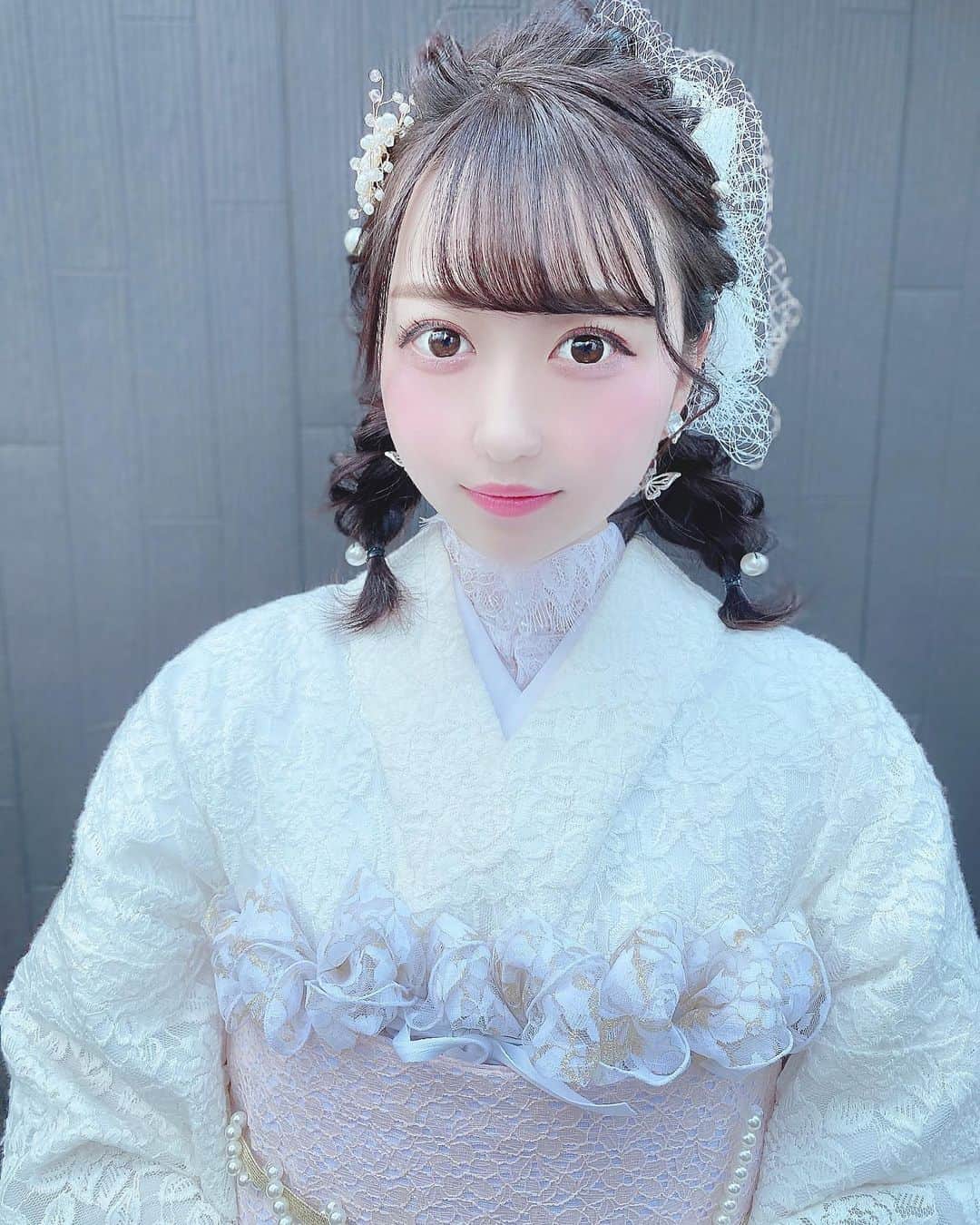 のインスタグラム：「white♡  浅草の @kimonomiyabi に行きました👼 レースの可愛い着物が沢山出て終始ワクワクしてた🥰 着付けも素早くて小物の種類も豊富で自分に ぴったりな映え映えレンタル着物体験ができちゃいます❣️  とってもおすすめです〜〜  #浅草着物レンタル #浅草浴衣レンタル #東京着物レンタル #江戸和装工房雅 #pr #トリドリベース #浅草デート #浅草着物 #浅草レンタル着物 #編み込みアレンジ #アレンジヘア #浴衣アレンジ #着物アレンジ #いいね #いいね返し #いいね返しは絶対 #like4like #l4l #アイドル #地下アイドル #サロモ募集中 #サロンモデル募集中 #アレンジモデル募集」