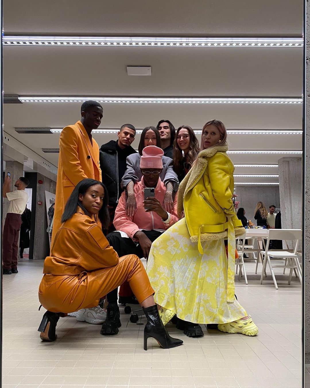 Acne Studiosさんのインスタグラム写真 - (Acne StudiosInstagram)「One year ago, we opened our new Stockholm headquarters at Floragatan 13 with the help of our friends. We’re looking ahead to the day when we can invite them all back.  #Festen #Floragatan13 #AcneStudios」11月15日 20時05分 - acnestudios
