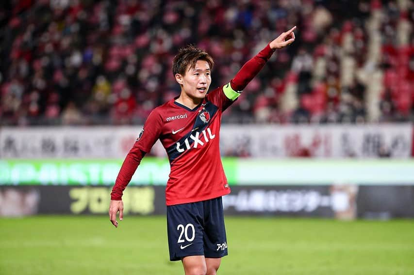 三竿健斗さんのインスタグラム写真 - (三竿健斗Instagram)「vs 川崎フロンターレ　1-1 draw﻿ ﻿ いろいろな方々が尽力し、﻿ あのような状況で無事に試合が﻿ 開催されたことに感謝しています。﻿ ﻿ また、スタジアムまで足を運んでくれて﻿ 一緒に戦ってくれたサポーターの皆さん﻿ ありがとうございます。﻿ ﻿ 残り少ない試合もより一層団結して﻿ 戦います🦌🔥﻿ ﻿ #Jリーグ#jleague#DAZN#football﻿ #鹿島アントラーズ#kashimaantlers﻿ #antlersfamily﻿ #川崎フロンターレ﻿ #三竿健斗#kentomisao﻿」11月15日 20時03分 - kento_misao