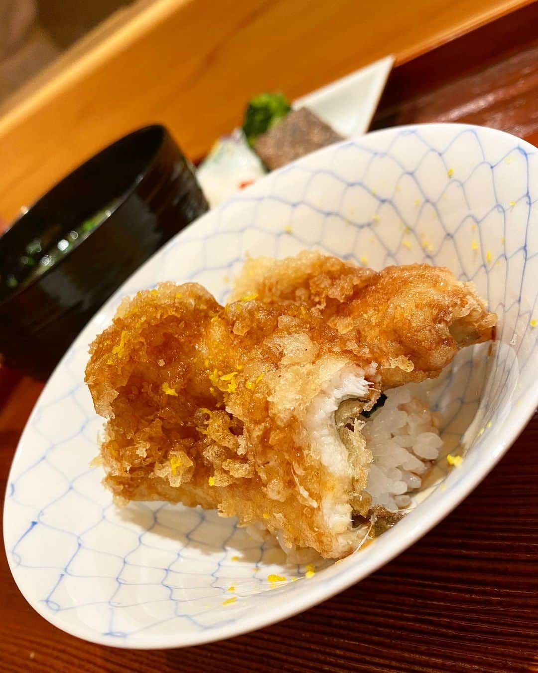 濱野りれさんのインスタグラム写真 - (濱野りれInstagram)「The season of Crab 'TAKIYA'🍤 I've posted this restaurant many times, but I'll declare again. "The best Tempuia Restaurant in Japan" (for me♥️)"❣️ This is the only tempura restaurant with a novel style that overturns traditional Japanese tempura👶♥️ . やっと食べれた蟹の季節の'たきや'さん🍤 思い出のお店だからまた来れてよかった🥺✨ 変わらない味と、季節の素材を織り交ぜた たきやわーるど、大好き❣️ . . #rirelog #takiya #tempura #azabujuban #tenpura #tokyofoodie #tokyofoodies #tokyoeats #tokyogourmet #japanesefoods #japanesefoodlover #eatlover #tabelog #美食 #日本食 #麻布十番 #麻布十番グルメ #天ぷらたきや #たきや #日本食 #和食 #予約困難店 #食べログ高評価 #グルメ女子 #食べログ4」11月15日 18時32分 - riregram