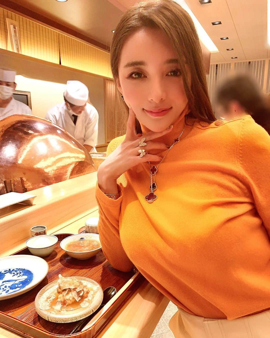 濱野りれさんのインスタグラム写真 - (濱野りれInstagram)「The season of Crab 'TAKIYA'🍤 I've posted this restaurant many times, but I'll declare again. "The best Tempuia Restaurant in Japan" (for me♥️)"❣️ This is the only tempura restaurant with a novel style that overturns traditional Japanese tempura👶♥️ . やっと食べれた蟹の季節の'たきや'さん🍤 思い出のお店だからまた来れてよかった🥺✨ 変わらない味と、季節の素材を織り交ぜた たきやわーるど、大好き❣️ . . #rirelog #takiya #tempura #azabujuban #tenpura #tokyofoodie #tokyofoodies #tokyoeats #tokyogourmet #japanesefoods #japanesefoodlover #eatlover #tabelog #美食 #日本食 #麻布十番 #麻布十番グルメ #天ぷらたきや #たきや #日本食 #和食 #予約困難店 #食べログ高評価 #グルメ女子 #食べログ4」11月15日 18時32分 - riregram