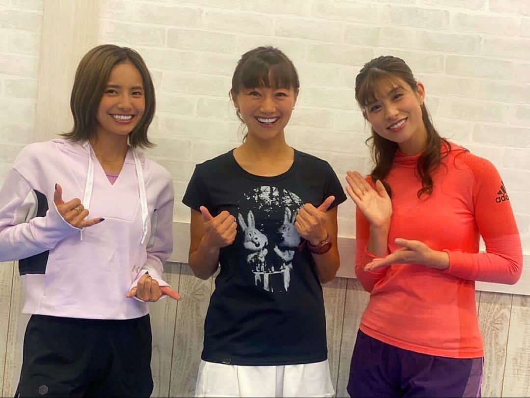 佐野千晃のインスタグラム：「本日のランスマ倶楽部みなさんみましたか？！笑﻿ ﻿ みた皆さんブラボー！👏﻿ ﻿ あの最強女子福島和可菜さんの大大大特集でした！！！！！﻿ ﻿ あたしもまだ見れてませんが、こんなレベルでライバルとか言っちゃってるし何とも失礼極まりないあたしに優しい和可菜さんの素敵さが写っているはず_(:3 ⌒ﾞ)_﻿ ﻿ また再放送の時に告知いたします！﻿ ﻿ #run #running #marathon #フルマラソン #マラソン #マラソン女子 #人生自由自在 #走る女子 #ファッション #ウェア #楽しく走る #ランニング #ジョギング #最強」