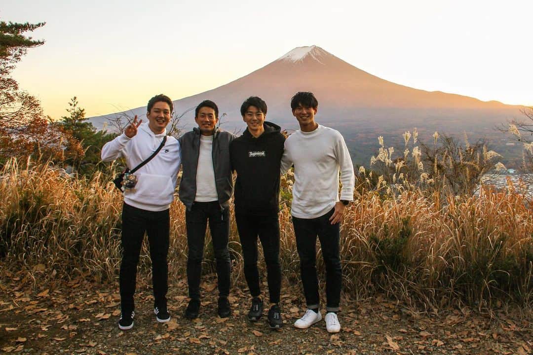 多田修平さんのインスタグラム写真 - (多田修平Instagram)「富士山を見てきました🗻」11月15日 19時00分 - shuhei_0624