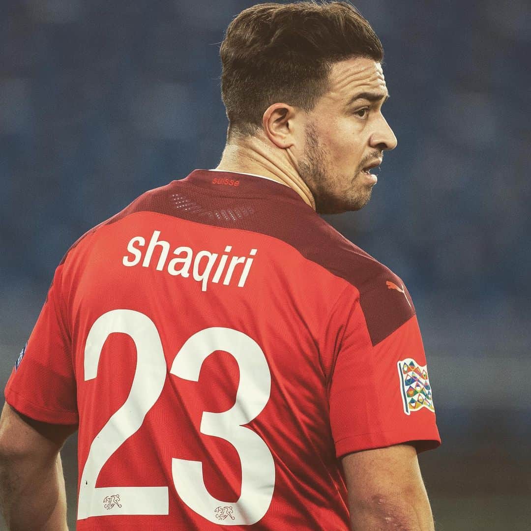 のインスタグラム：「🇨🇭💪🏼 #XS23」