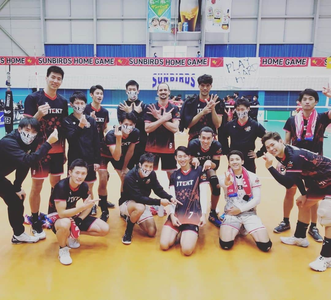 藤中優斗 さんのインスタグラム写真 - (藤中優斗 Instagram)「#7勝目 #vリーグ #jtektstings」11月15日 19時10分 - yu__to__01