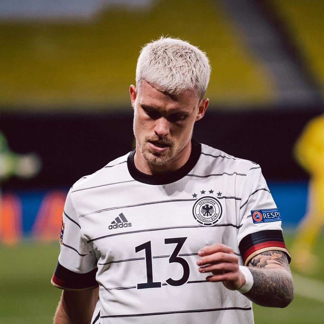 フィリップ・マックスさんのインスタグラム写真 - (フィリップ・マックスInstagram)「About last night ✨🇩🇪  #dfb #länderspiel #gerukr #leipzig #germany #proud #trustingod #trusttheprocess」11月15日 19時11分 - p.max31