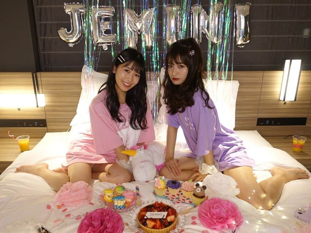 安田桃寧さんのインスタグラム写真 - (安田桃寧Instagram)「. #JEMINI1st LIVE ありがとうございました💗💜 2nd  LIVEもお楽しみに🤫 #JEMINI」11月15日 19時42分 - peachpeach_o6o8