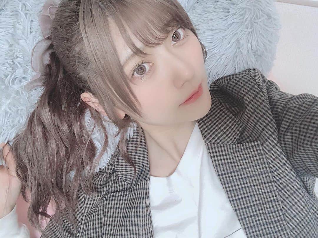 のインスタグラム：「. 今日は踊る日だったので ポニーテールしてました🦄  いい汗かいたっ」
