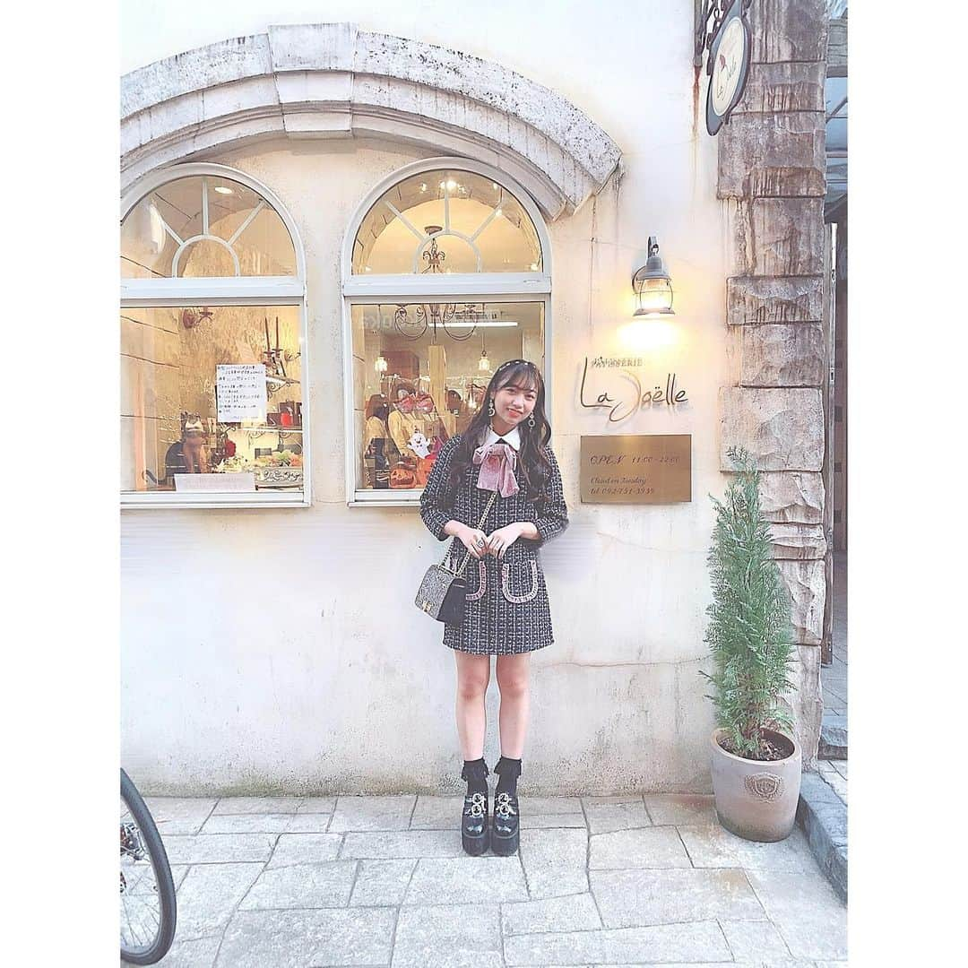 後藤陽菜乃さんのインスタグラム写真 - (後藤陽菜乃Instagram)「❤︎  ずーっと着たかったお洋服を着て オシャレなカフェに行ってきました🐰🎀  #オシャレなカフェ #カフェ #cafe #カフェ巡り好きな人と繋がりたい #manontokyo #bubbles #fashion #お気に入り #お洋服好きな人と繋がりたい #153cmコーデ #153cm #153cmファッション #低身長コーデ #低身長 #低身長ファッション #リボン #巻き髪 #ootd #followｍe #idol #hkt48 #後藤陽菜乃」11月15日 11時14分 - pinachan._.0308