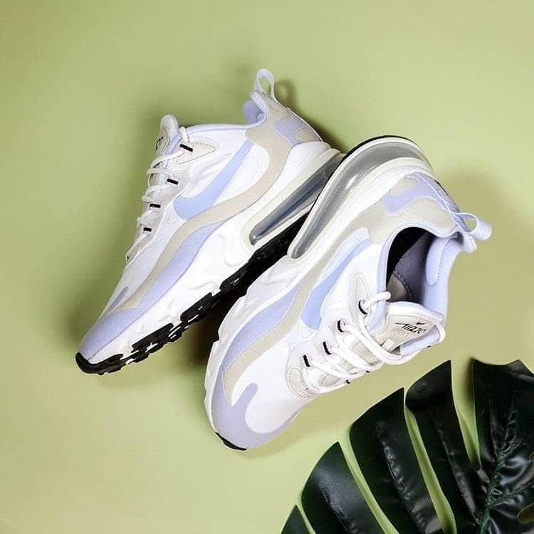 STYLERUNNERさんのインスタグラム写真 - (STYLERUNNERInstagram)「This classic Nike Air Max 270 React silhouette has been given a fresh look with super on-trend colour update. Nude tones, pale green and a touch of purple will add an extra dimension your everyday look. #airmax270react #stylerunner」11月15日 12時02分 - stylerunner