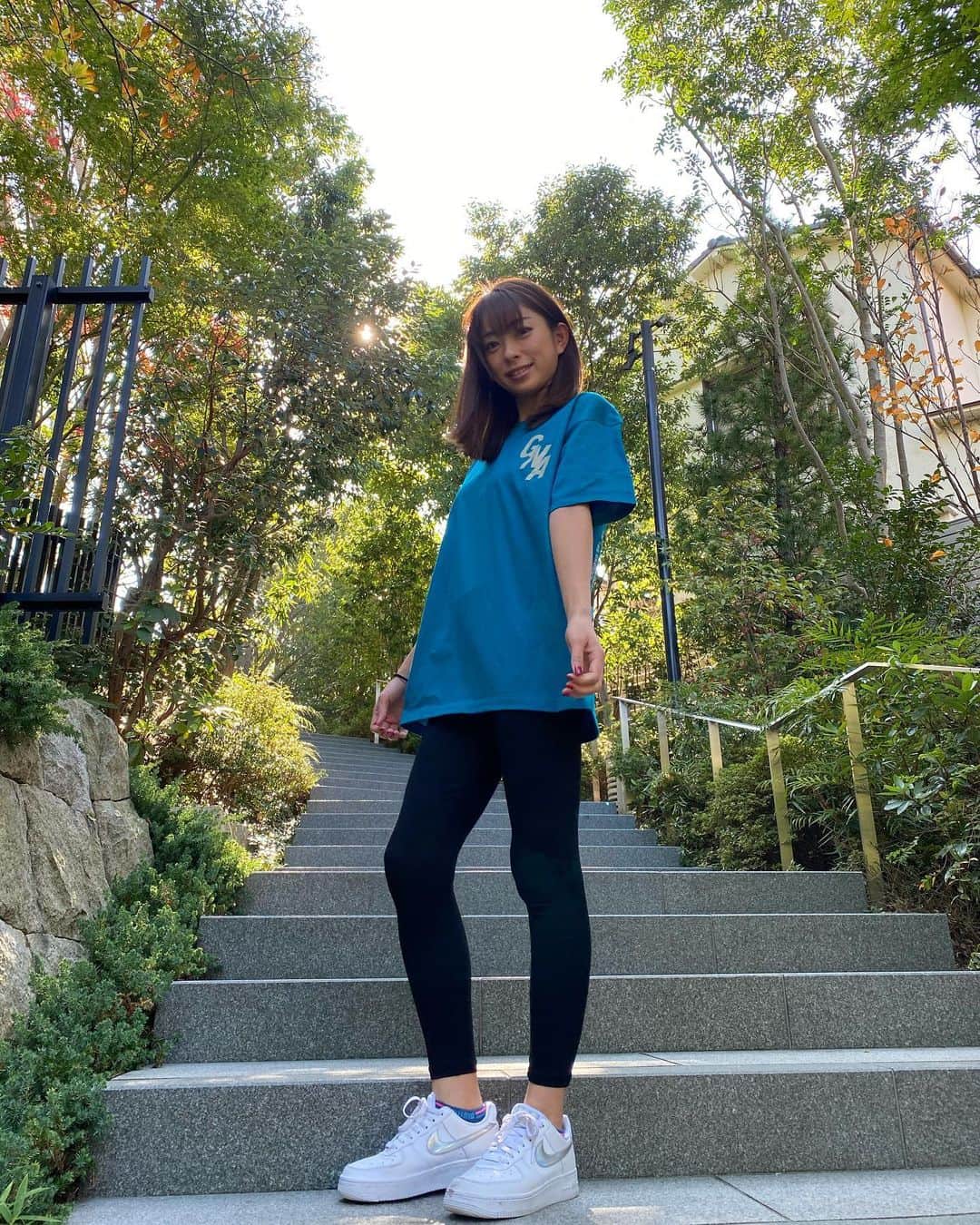 RIKAさんのインスタグラム写真 - (RIKAInstagram)「. ブルーは私のラッキーカラー💙 生地感とデザインが好きすぎて愛着してます😊✨ @ground_n_ace  . 動きやすいからスポーツウェアに最適✌️ 今日はこの格好でお出かけしてきます😊💕 . . . #ゴルフ#golf#⛳️#ゴルフ女子#ゴルフ好き#ゴルフウエア#ゴルフコーデ#ゴルフスイング#골프 #골프웨어 #골프스윙 #여행 #해외여행 #골프스타그램 #골프중독 #와인 #소주 #좋은시간 #groundnace#グランダンエース」11月15日 13時07分 - rinrikagolf