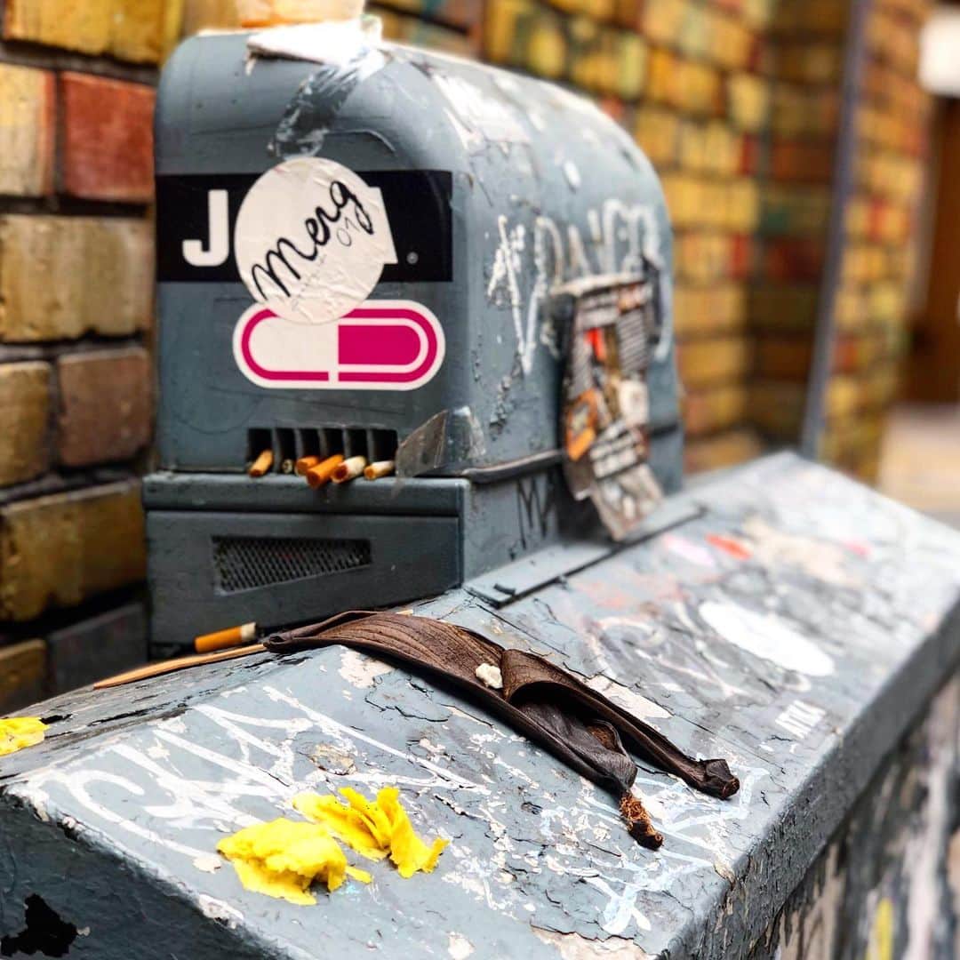 LAUNCHのインスタグラム：「LONDON🇬🇧」