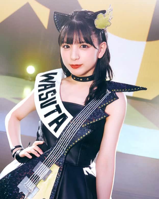 のインスタグラム：「🌈 #Wasuta Hazuki Sakamoto 🏡 Hometown: Hyogo 💛 Color: Pastel Yellow 🎂 Birthday: 9/9 📸 IG: @wasuta_hazuki_sakamoto  New mini-album – What's "standard"!? – rel. 11/25/2020  #わーすた #jpop #idol #japan #かわいい #kawaii #harajuku #japaneseidol #japaneseidols #newmusic #newalbum #popmusic」