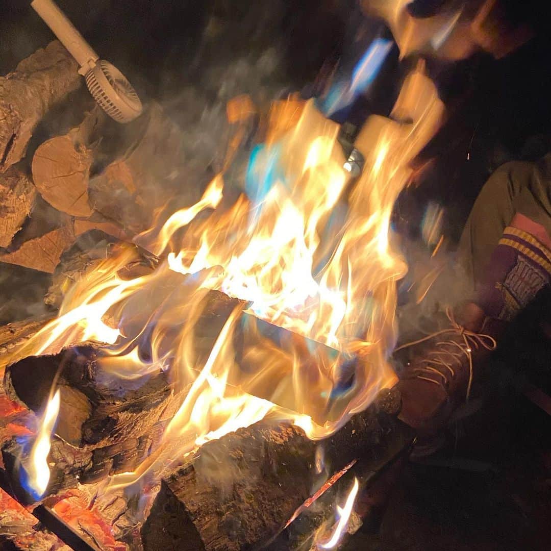 Bunta さんのインスタグラム写真 - (Bunta Instagram)「🔥🔥🔥🔥🔥 #焚き火」11月15日 14時18分 - buntatf