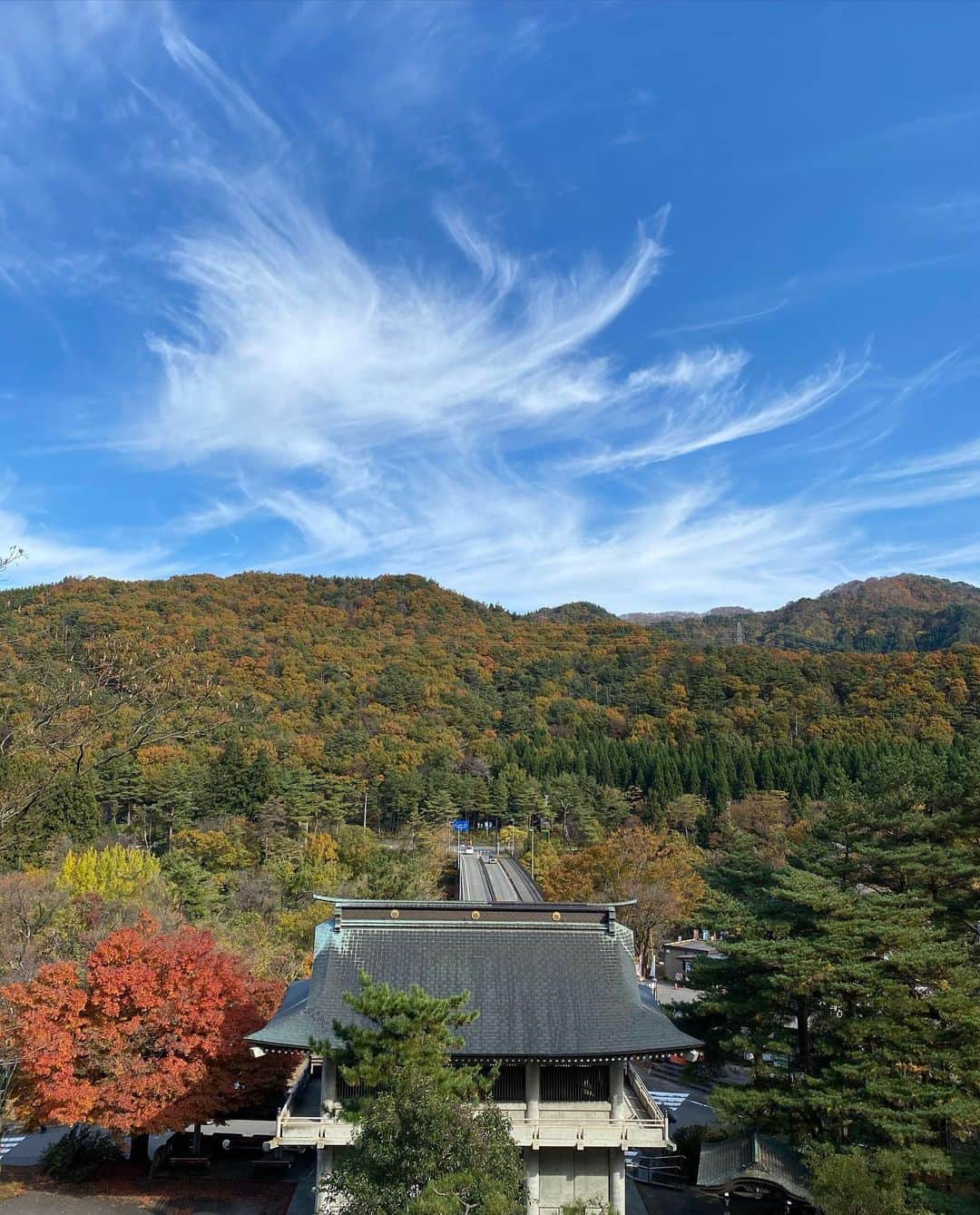 石田燿子さんのインスタグラム写真 - (石田燿子Instagram)「京都みたい。 振り返ると観音さま。 #胎内観音」11月15日 14時50分 - yokonti