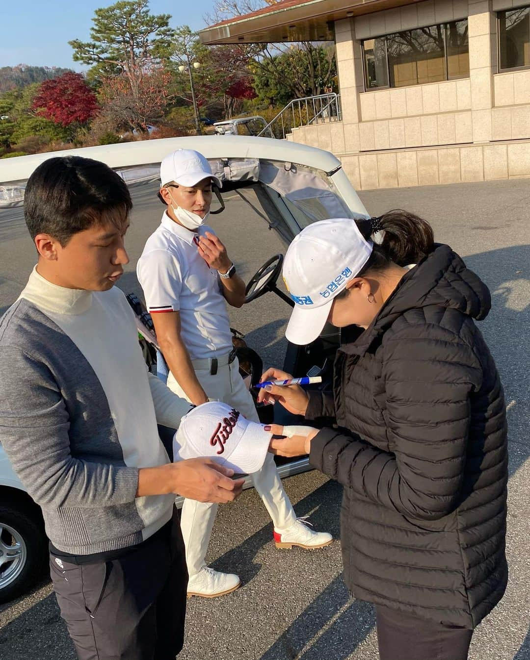 グァンス さんのインスタグラム写真 - (グァンス Instagram)「한국의자랑! #Lpga #이미림프로 #ana인스퍼레이션우승 #축하 #라운딩 고백할게요.. 처음으로유명인싸인받았어요.. 告白します。。初めて、有名人にサインもらいました。。#anainspiration #lpgatour #MiRimLee  남은시즌도화이팅!!!」11月15日 14時55分 - kwangsamak