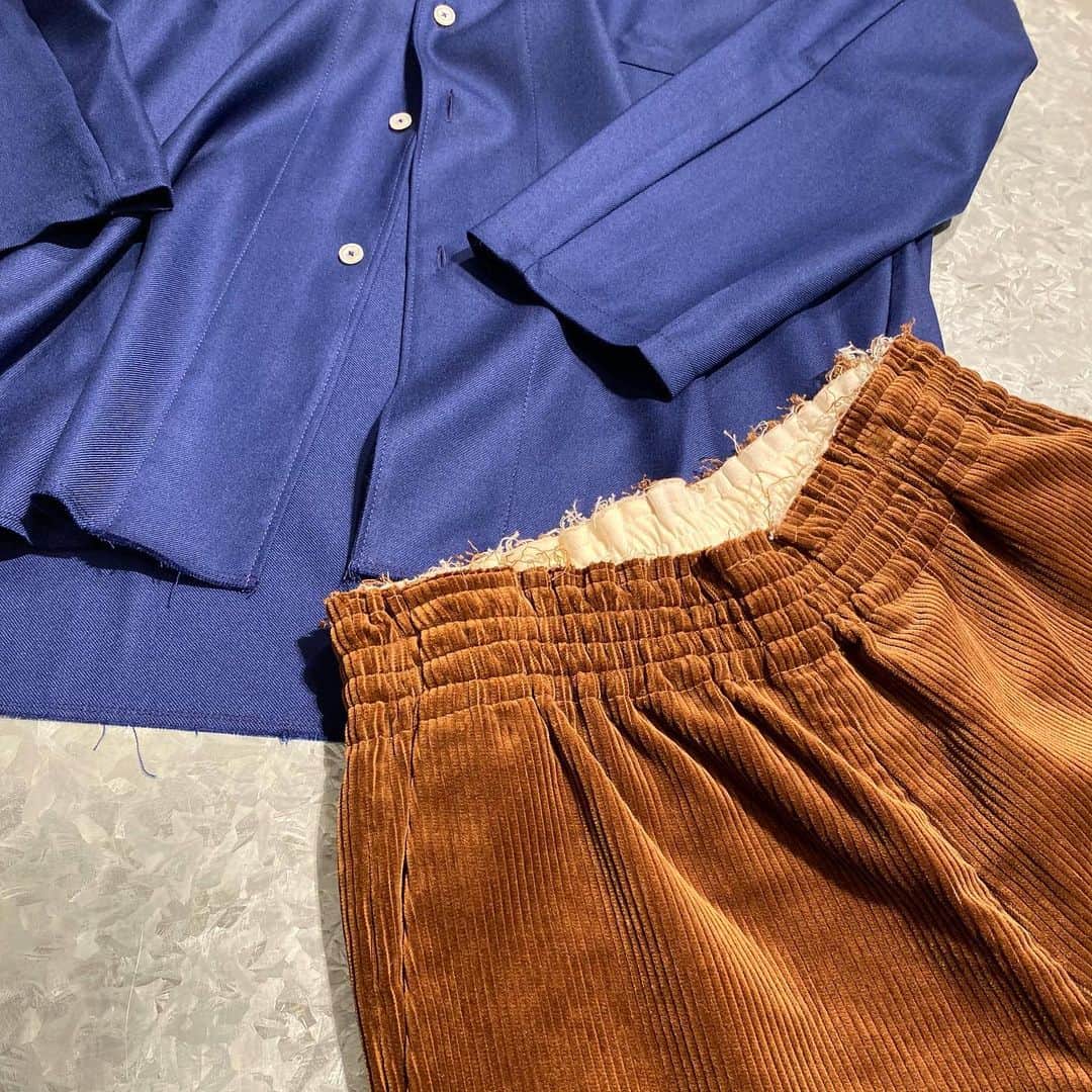 H BEAUTY&YOUTHさんのインスタグラム写真 - (H BEAUTY&YOUTHInstagram)「＜CAMIEL FORTGENS＞ WORKER SHIRT ¥39,600-(tax in) CuCu CORDUROY PANTS ¥51,700-(tax in)  #H_beautyandyouth @h_beautyandyouth  #BEAUTYANDYOUTH #Unitedarrows #camielfortgens @camielfortgens」11月15日 15時06分 - h_beautyandyouth