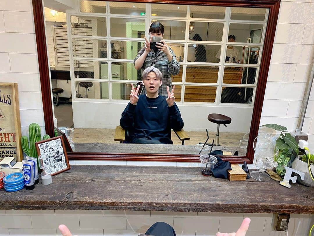 藤井達也さんのインスタグラム写真 - (藤井達也Instagram)「髪染め直してきましたー😄✂︎  もう10年近く染めてもらってますwww  今日もいい色ありがと‼️ 渋谷f byはまちゃん  #イベント #アーティスト  #バチェロレッテ #bachelorette  #17live  #ライバー #オーガナイザー #藤井達也 #event #artist #shibuya #roppongi #tokyo」11月15日 15時47分 - fujii_tatsuya0525