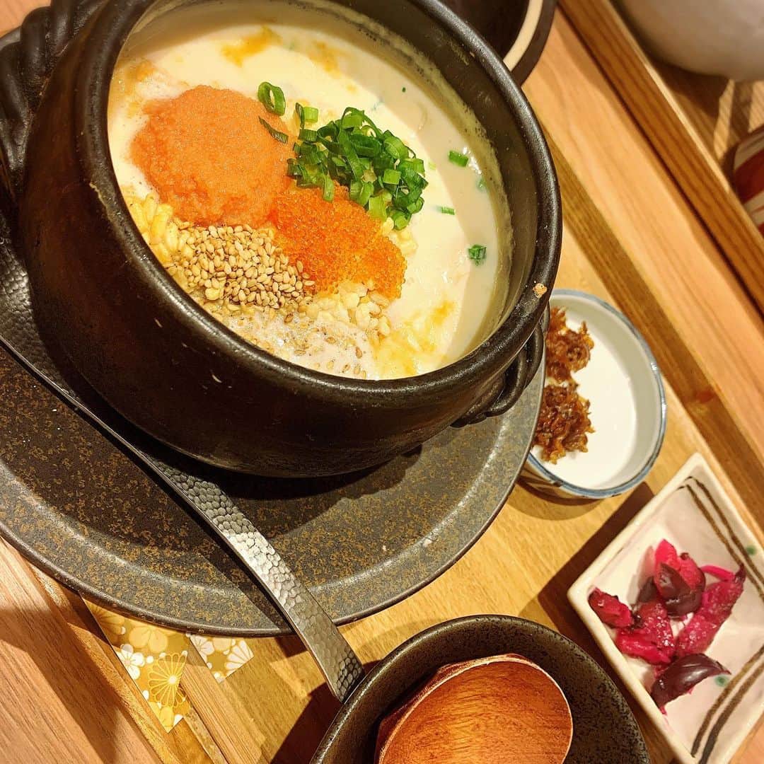 山岸理子さんのインスタグラム写真 - (山岸理子Instagram)「* 先日、きき( @kiki_asakura.official)と、 ご飯に行きました💓  たらこスパゲッティ専門店に行ったよ〜 ずっと気になってたんだ〜〜！  特別に キュートなきき をおすそ分け。  ・ ・ ・ ・ #tsubaki_factory #山岸理子 #浅倉樹々 #ちばーず #たらこスパゲッティ専門店 #2人でおデート #実質初だったかな ？？💚💓」11月15日 16時38分 - riko_yamagishi.official